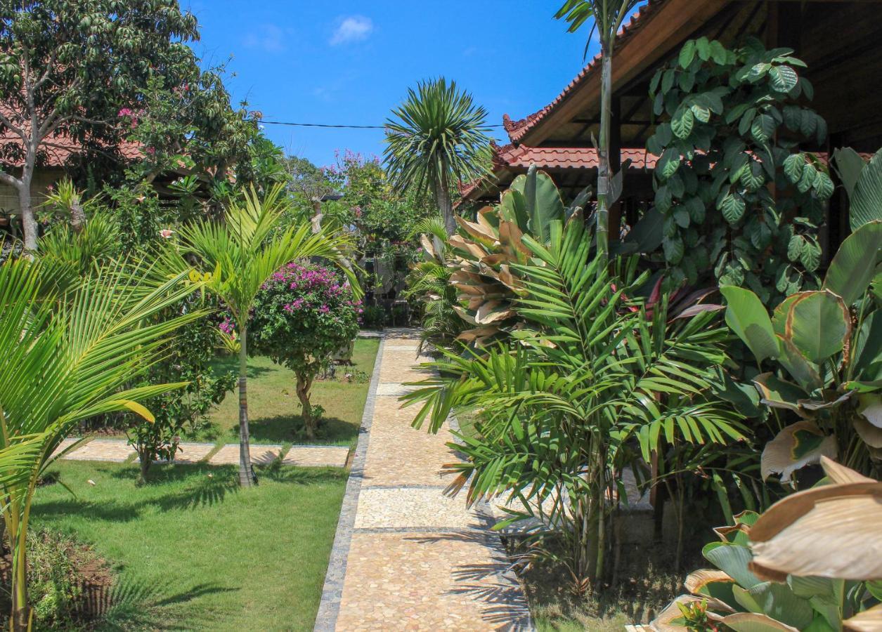 Hotel Pattri Garden Lembongan Nusa Lembongan Exterior foto